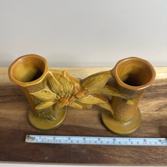 Vintage Roseville Pottery Magnolia Vase With Two Handles 90-7 - Picture 4 of 8